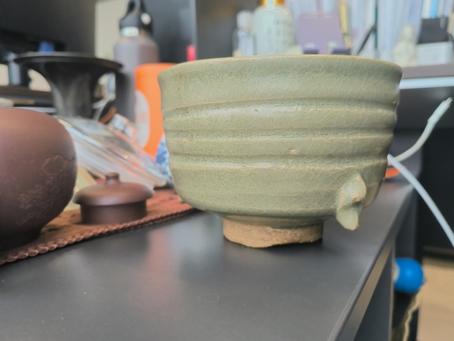 古玩陶瓷龍泉青瓷吊腳爐真品鑒賞圖