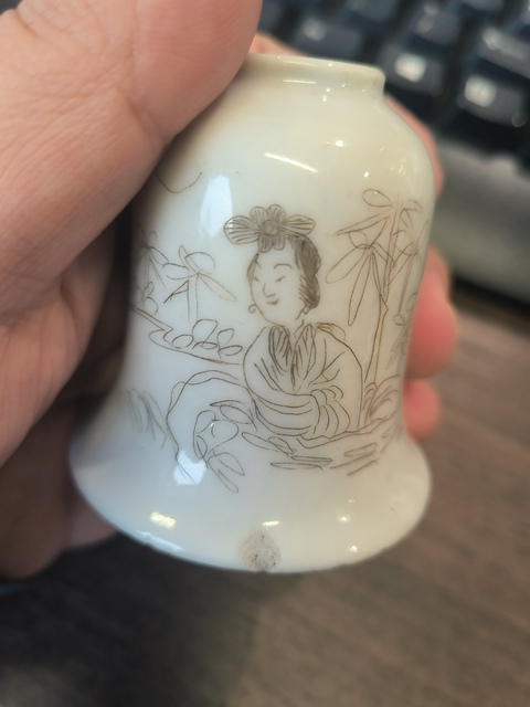 古玩陶瓷白釉水盂真品鑒賞圖