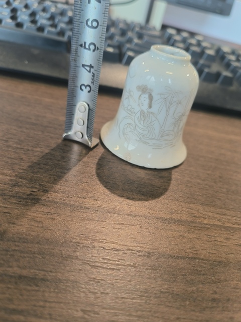 古玩陶瓷白釉水盂真品鑒賞圖