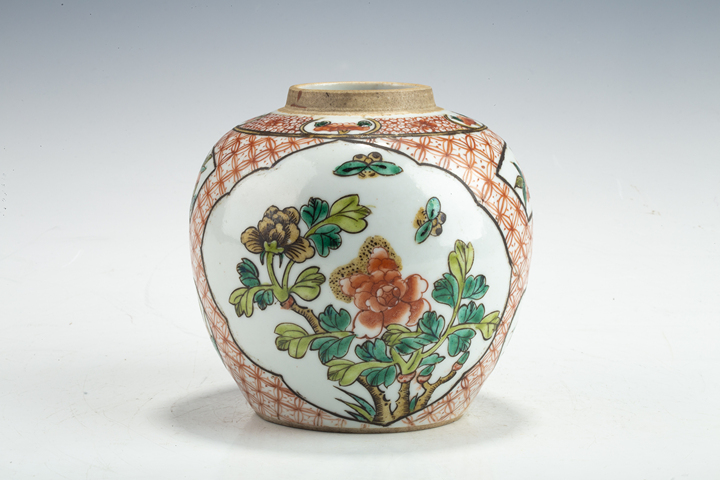 古玩陶瓷晚清·五彩開窗花蝶紋罐真品鑒賞圖