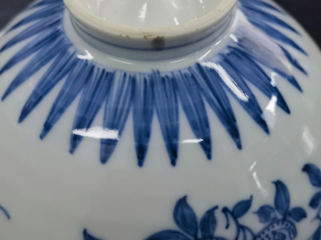 古玩陶瓷乾隆·青花三多紋雞心碗 真品鑒賞圖