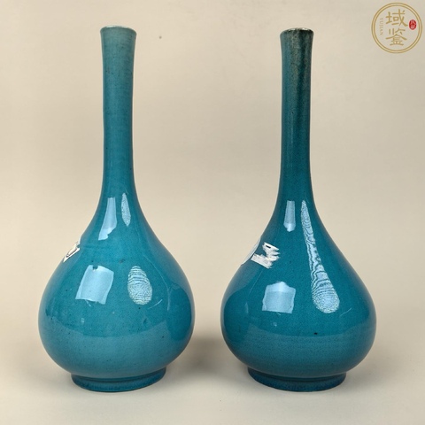 古玩陶瓷清晚·孔雀藍釉長頸瓶一對 真品鑒賞圖