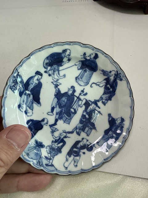 古玩陶瓷青花市井人物杯碟真品鑒賞圖