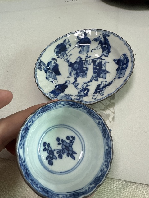 古玩陶瓷青花市井人物杯碟真品鑒賞圖