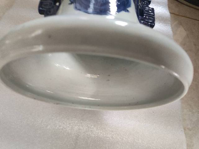 古玩陶瓷人物山水紋青花瓶真品鑒賞圖