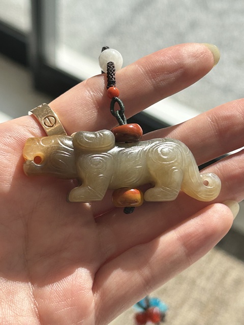 古玩玉器和田玉雕“螭虎”真品鑒賞圖