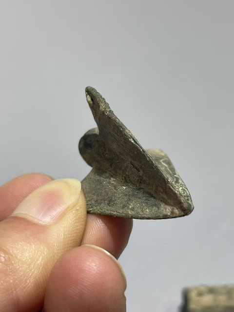 古玩銅器漢代·箭簇?尾翼真品鑒賞圖