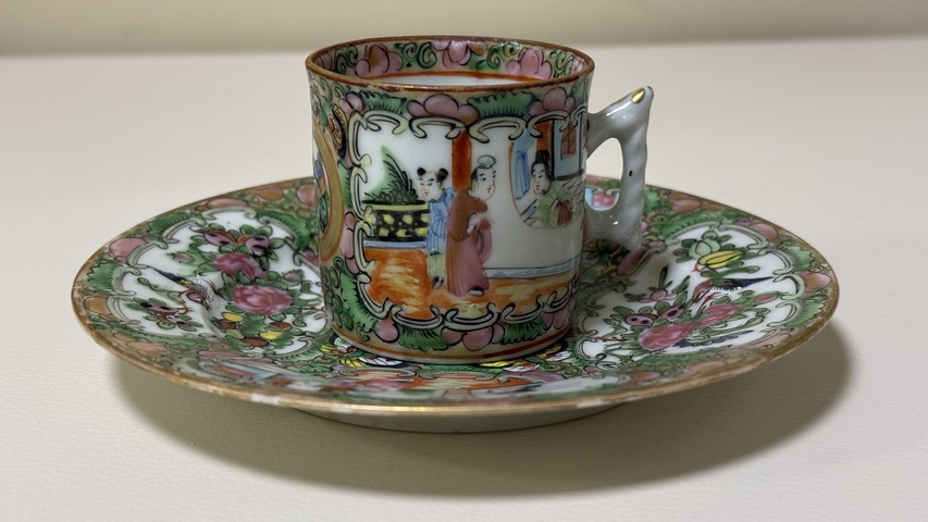 古玩陶瓷廣彩花鳥人物杯碟一套拍賣，當(dāng)前價(jià)格1500元