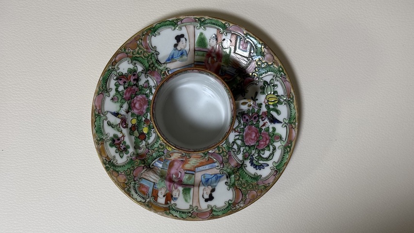 古玩陶瓷廣彩花鳥人物杯碟一套拍賣，當(dāng)前價(jià)格1500元