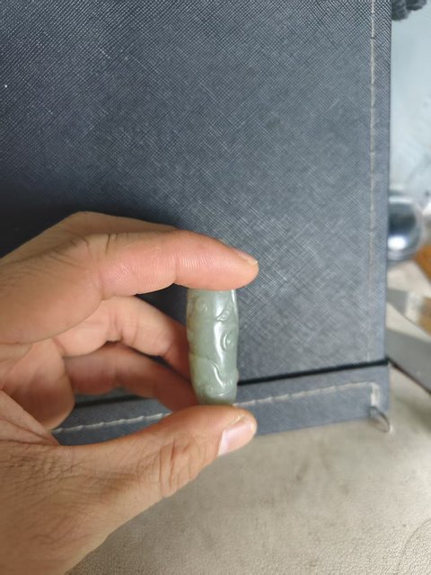 古玩玉器和田玉雕“螭龍紋勒”真品鑒賞圖