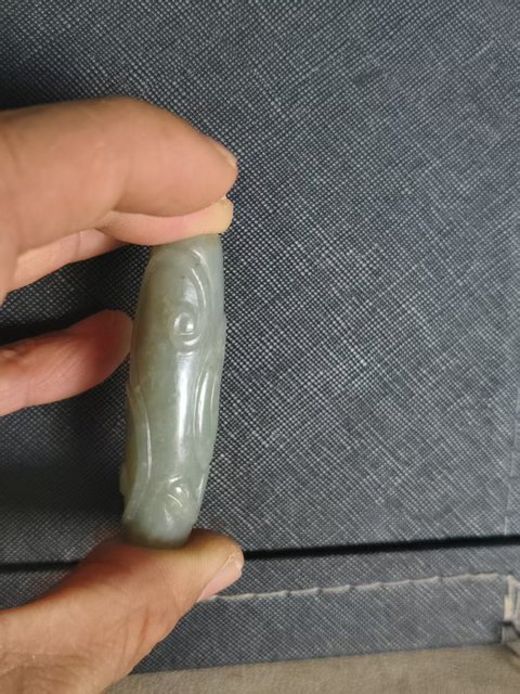 古玩玉器和田玉雕“螭龍紋勒”真品鑒賞圖