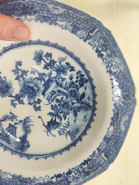 古玩陶瓷青花花鳥紋八方盤真品鑒賞圖