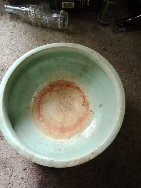 古玩陶瓷龍泉窯青釉香爐真品鑒賞圖