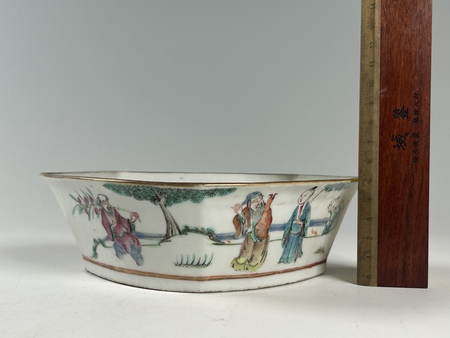 古玩陶瓷盤真品鑒賞圖