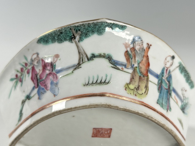 古玩陶瓷盤真品鑒賞圖