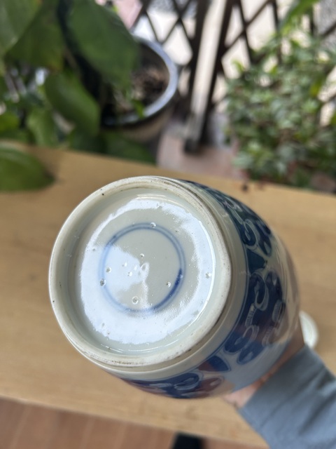 古玩陶瓷花卉紋青花蓋罐真品鑒賞圖