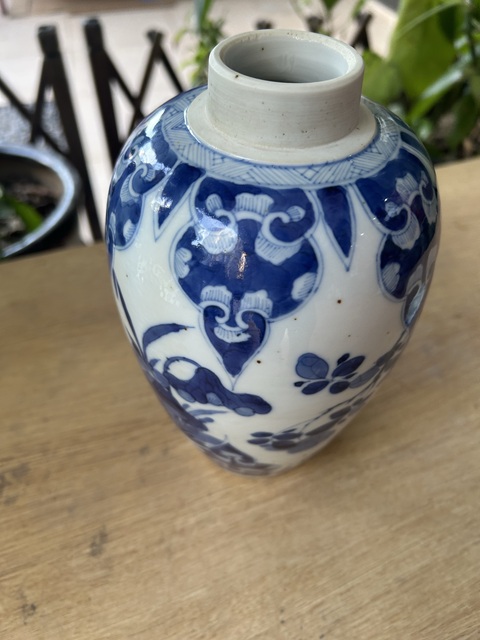 古玩陶瓷花卉紋青花蓋罐真品鑒賞圖