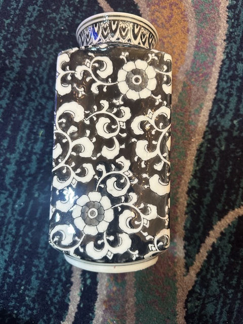 古玩陶瓷墨彩花卉紋琮式瓶真品鑒賞圖