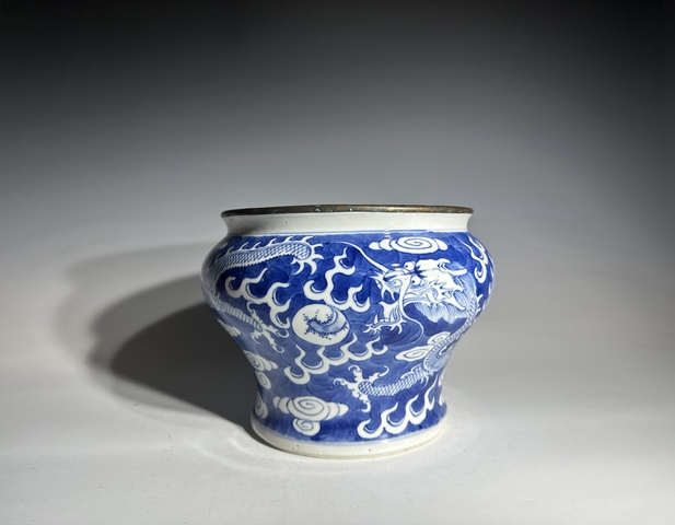 古玩陶瓷尊真品鑒賞圖