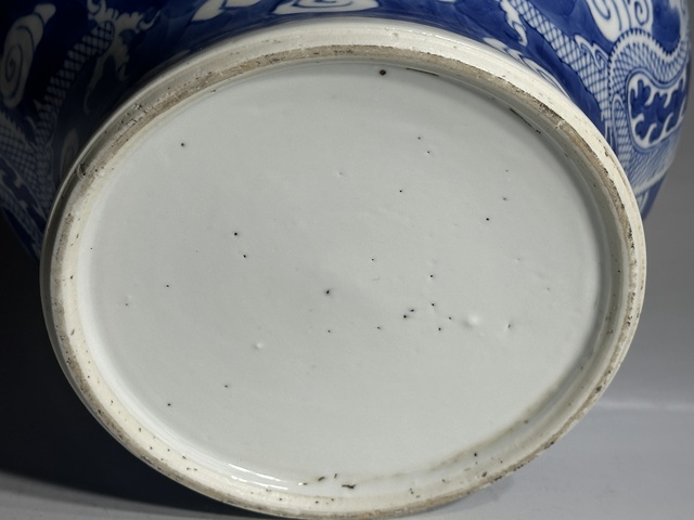 古玩陶瓷尊真品鑒賞圖