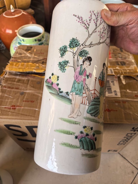 古玩陶瓷粉彩人物故事帽筒真品鑒賞圖