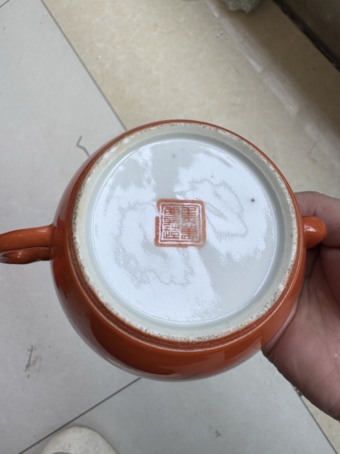 古玩陶瓷珊瑚紅釉描金蘭花詩(shī)紋參湯壺真品鑒賞圖