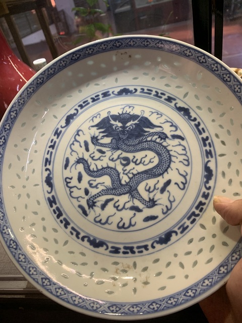 古玩陶瓷民國 青花玲瓏龍紋杯真品鑒賞圖