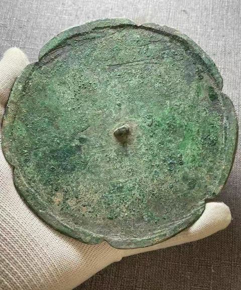 古玩銅器宋·花口鏡真品鑒賞圖