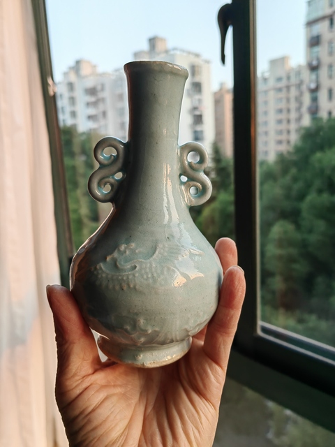 古玩陶瓷青白釉鳳紋雙耳瓶真品鑒賞圖