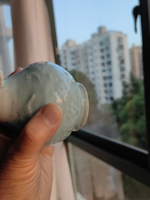 古玩陶瓷青白釉鳳紋雙耳瓶真品鑒賞圖