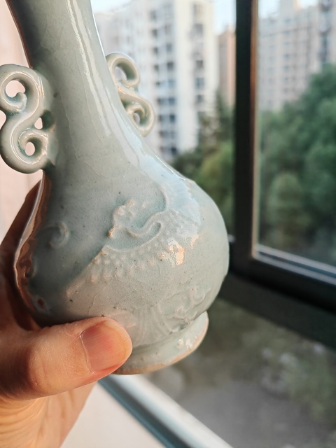 古玩陶瓷青白釉鳳紋雙耳瓶真品鑒賞圖