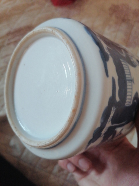 古玩陶瓷三星高照圖圈足筒式香爐真品鑒賞圖