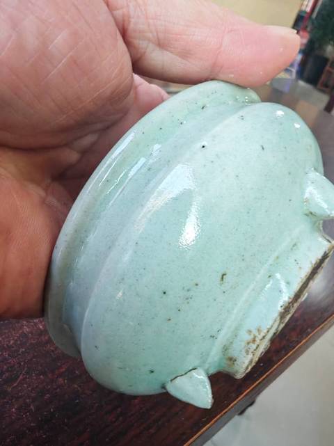 古玩陶瓷青釉爐真品鑒賞圖
