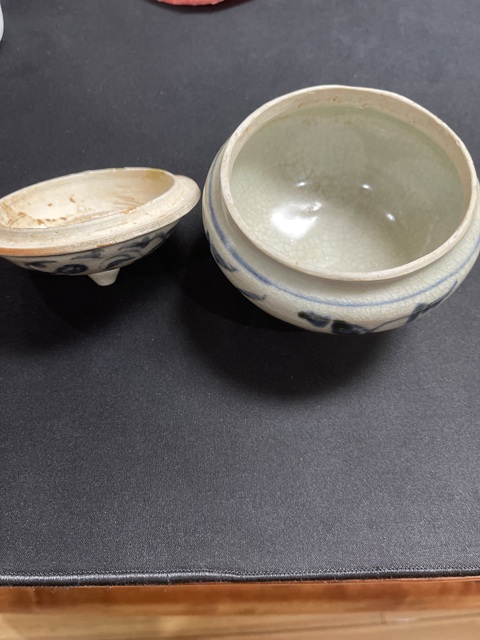 古玩陶瓷青花纏枝花卉紋蓋罐真品鑒賞圖