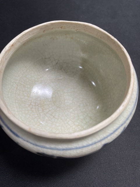 古玩陶瓷青花纏枝花卉紋蓋罐真品鑒賞圖