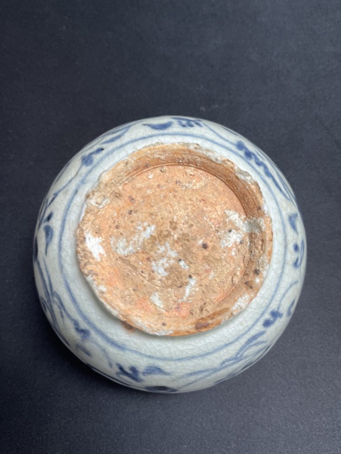 古玩陶瓷青花纏枝花卉紋蓋罐真品鑒賞圖