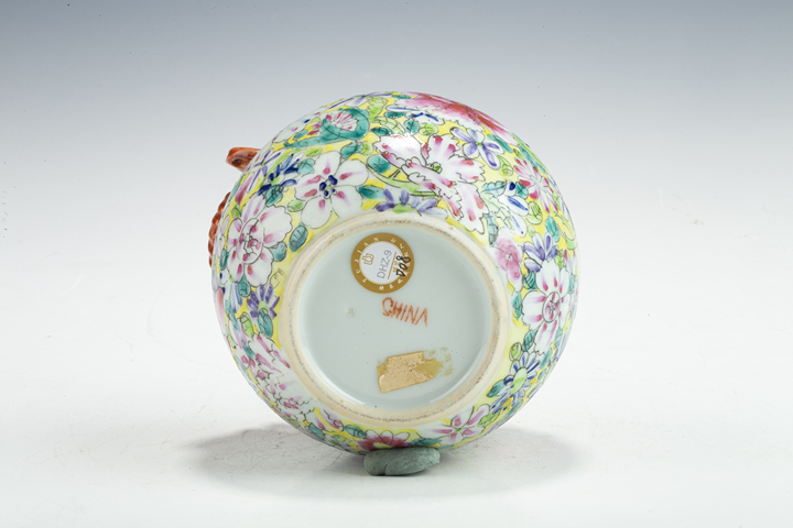 古玩陶瓷民國·粉彩百花不落地紋堆塑螭龍蝙蝠紋水盂真品鑒賞圖