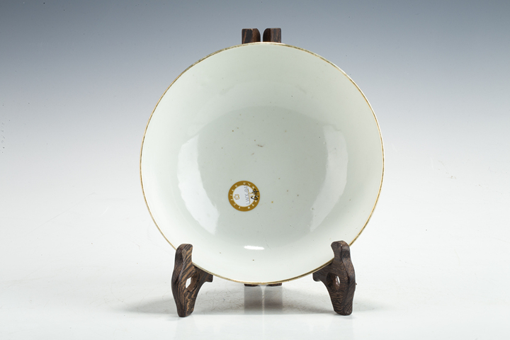 古玩陶瓷民國·粉彩合和二仙紋碗
真品鑒賞圖