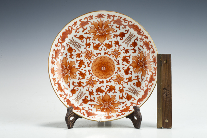 古玩陶瓷清同治·礬紅描金纏枝福壽紋盤拍賣，當前價格801元