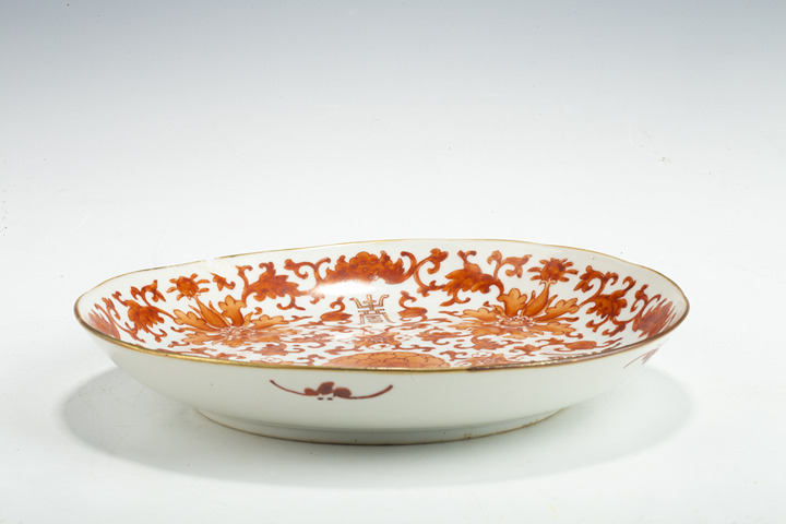 古玩陶瓷清同治·礬紅描金纏枝福壽紋盤拍賣，當前價格801元