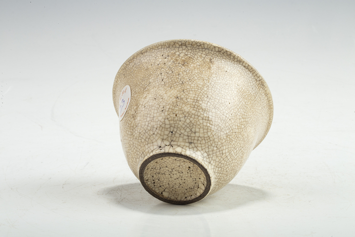 古玩陶瓷明末清初·哥釉杯拍賣，當前價格3000元