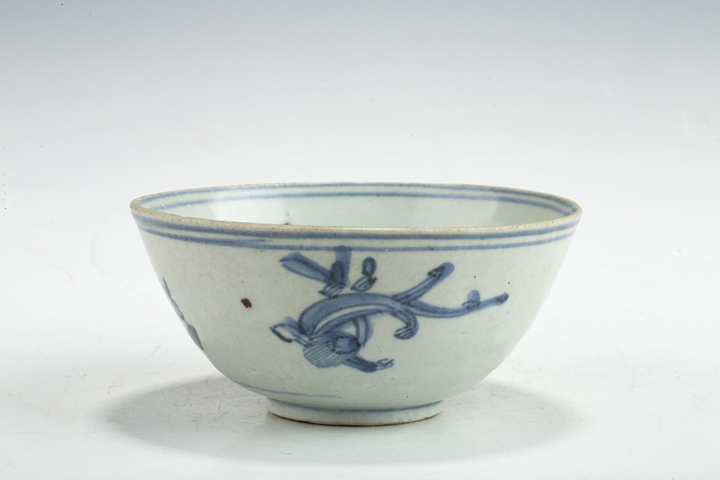 古玩陶瓷明晚·青花螭龍紋碗拍賣(mài)，當(dāng)前價(jià)格2369元