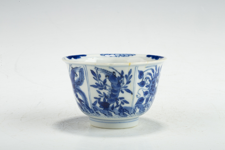 古玩陶瓷清康熙·青花蝦蟹紋杯真品鑒賞圖