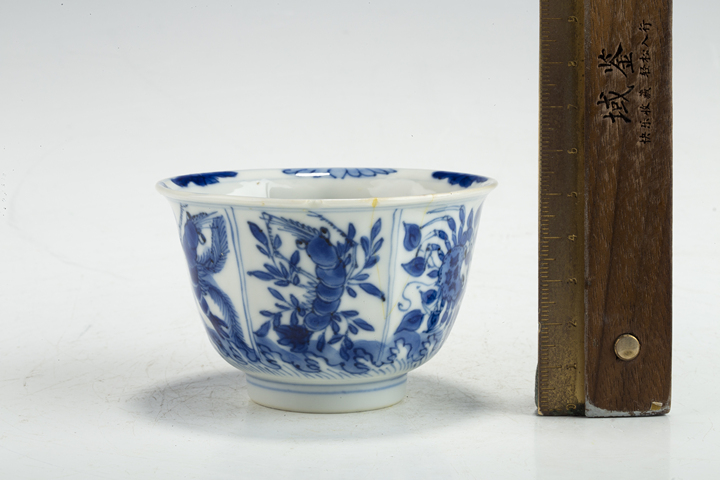 古玩陶瓷清康熙·青花蝦蟹紋杯真品鑒賞圖