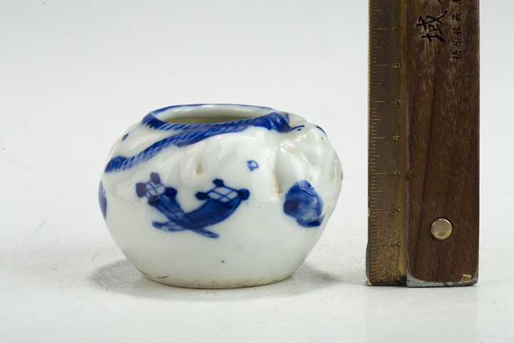 古玩陶瓷清末民初·青花瑞獸博古紋水盂
真品鑒賞圖