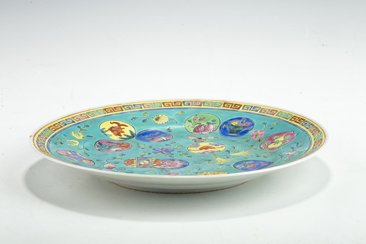 古玩陶瓷民國(guó)·松石綠地粉彩皮球花紋盤真品鑒賞圖