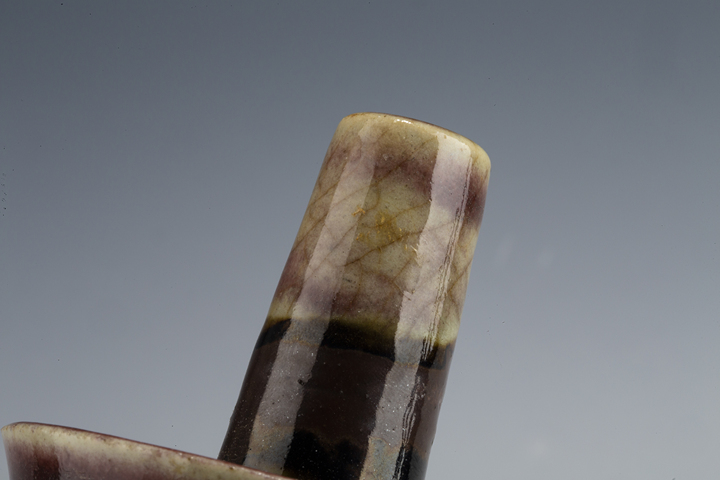 古玩陶瓷清晚·窯變釉三陽開泰燭臺
真品鑒賞圖