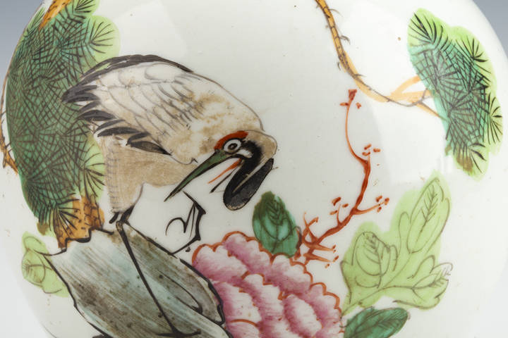 古玩陶瓷民國(guó)·粉彩松鶴延年紋罐
真品鑒賞圖