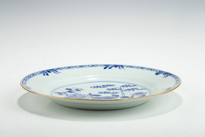 古玩陶瓷清中·青花竹石牡丹紋折沿盤
真品鑒賞圖