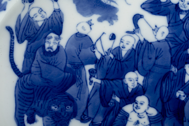 古玩陶瓷創匯·青花十八羅漢紋茶盤真品鑒賞圖